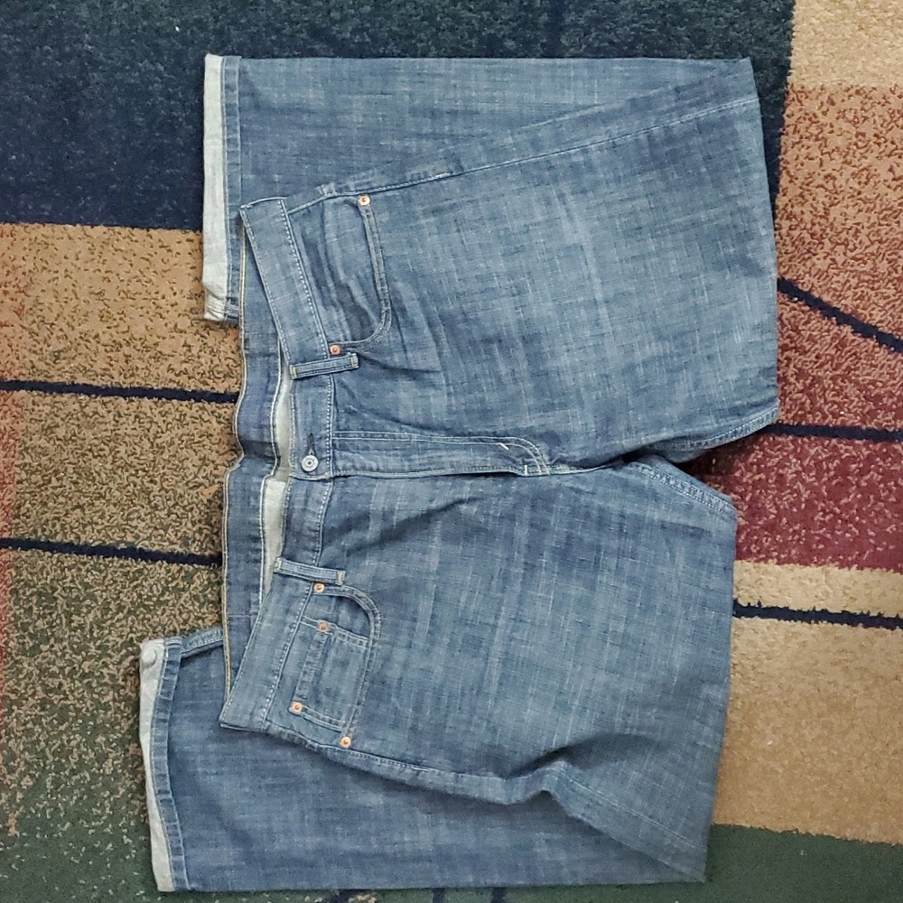 LEVI STRAUSS & COMPANY JEANS 👖
